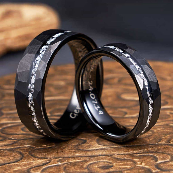 Hammered Tungsten Ring Black With Engraving - Silver Vein